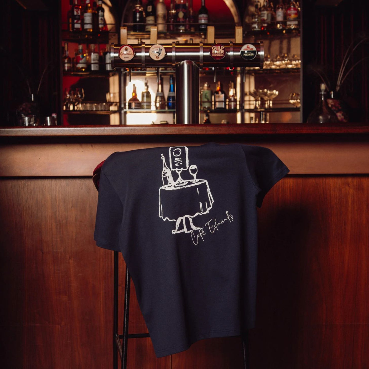 Edmonds Le Café T-shirt Navy