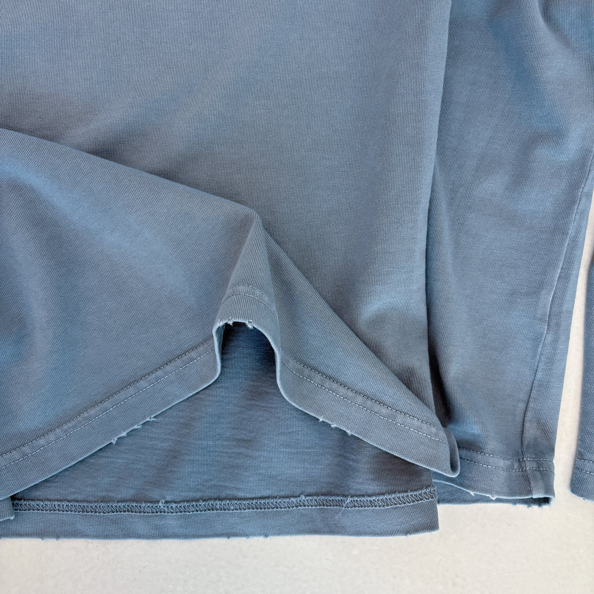 Flâneur Blurred Logo Longsleeve T-shirt Licht Blauw