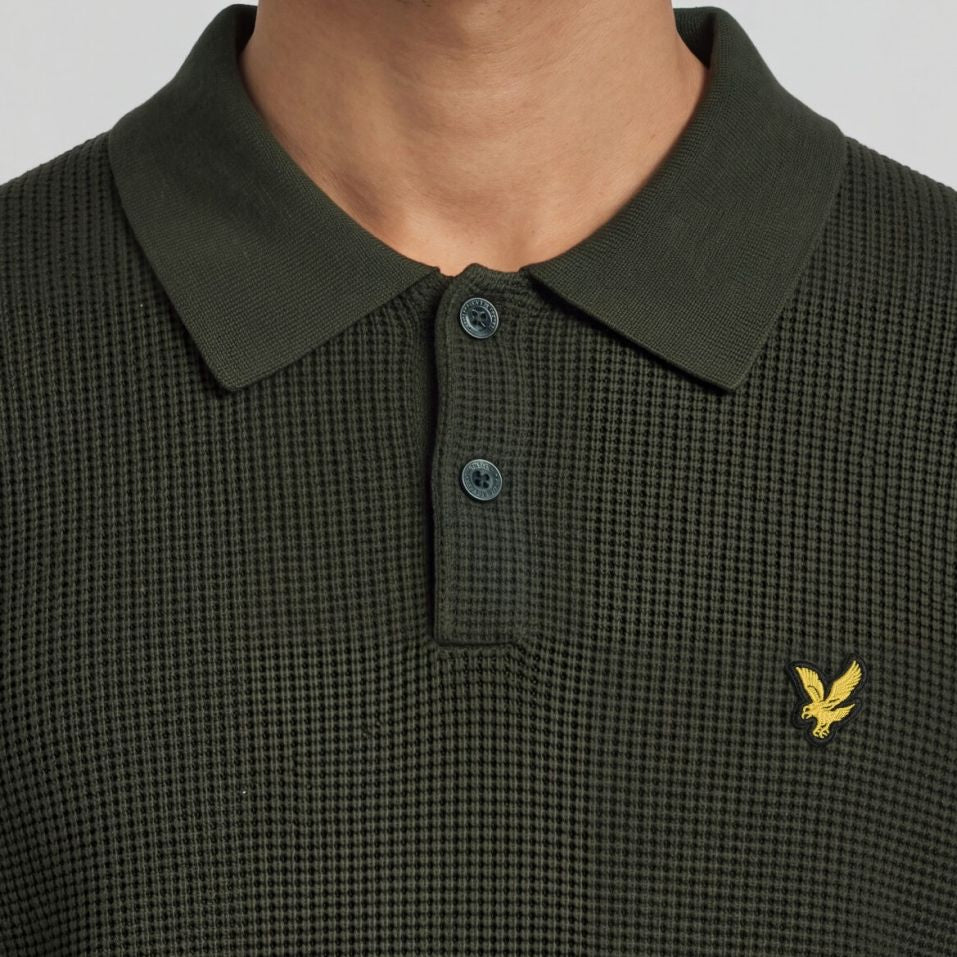 Lyle & Scott Panelled Waffle Knitted Longsleeve Polo Donker Groen