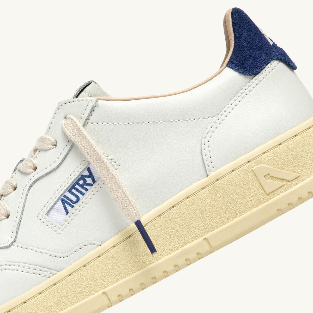 Autry Medalist Low Sneaker Wit/Blauw