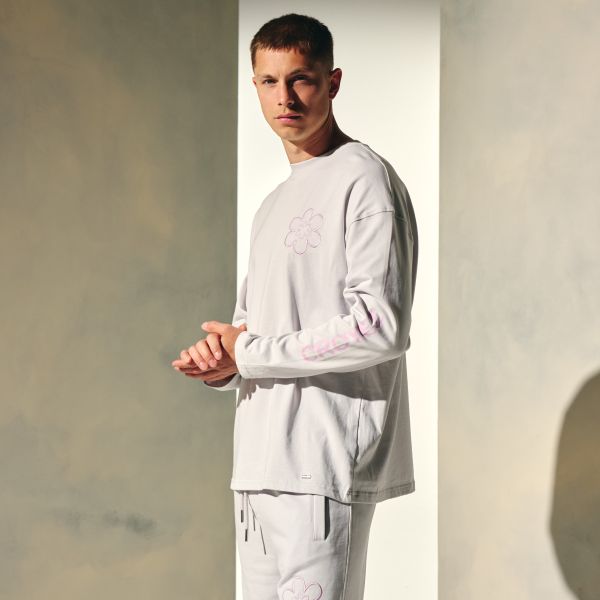 Croyez Contour De La Fleur Longsleeve T-shirt Grijs