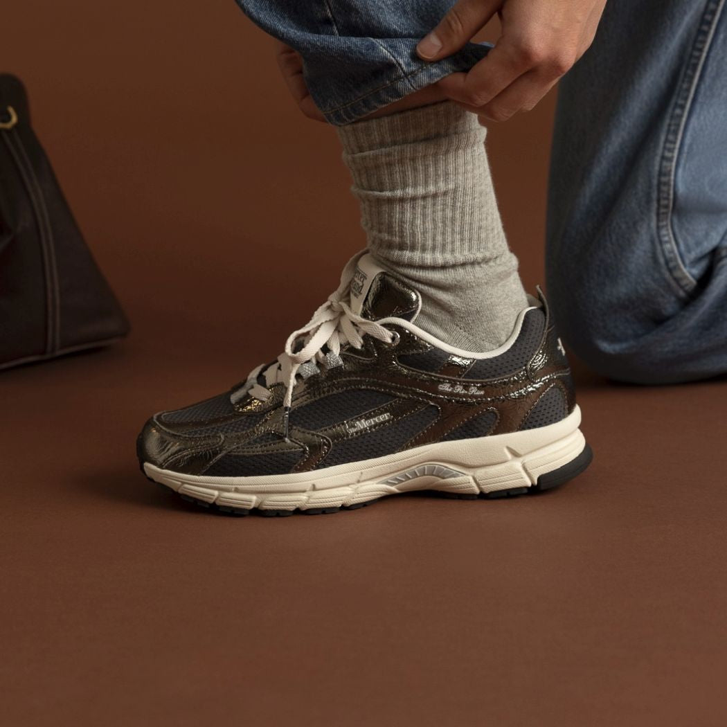 The Mercer Brand The Re-Run Cracked Sneaker Donker Groen