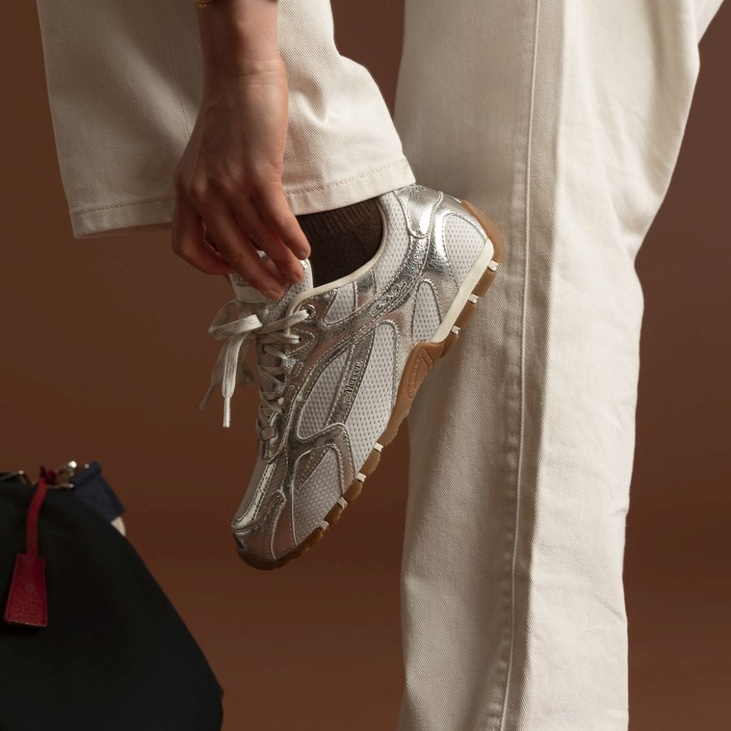 The Mercer Brand The Re-Run Drive Metallic Sneaker Zilver